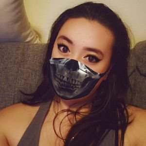 Meet your Posher, Briana